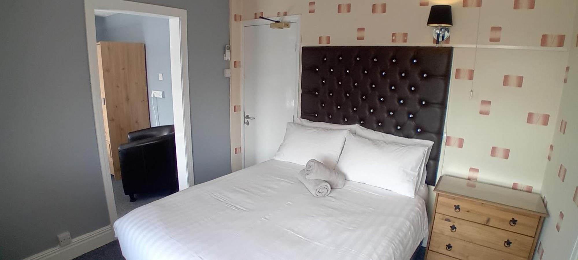 Guest house And Away Near The